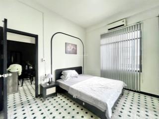 Căn hộ 1pn + 1pk  mặt tiền  balcony  ngay ngã 6 cộng hoà  nhiều tiện ích xung quanh