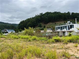 Bán 10.000m2 ngay chân đèo prenn  giáp suối và rừng thông rất đẹp