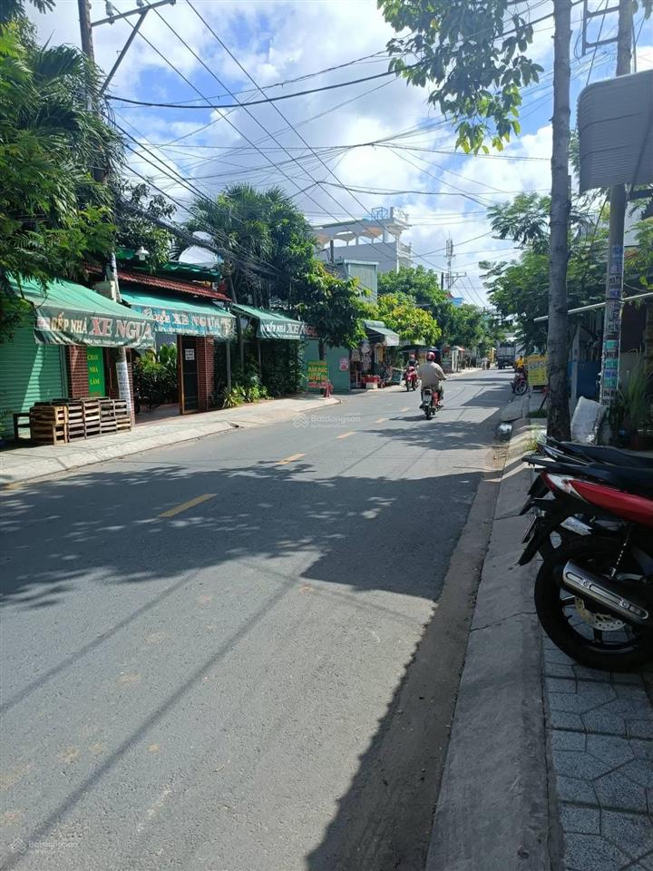 Giá tốt 385m2 (7mx46m), full thổ cư, 11,5 tỷ, đường nhựa 10m, kinh doanh, mặt tiền xtt 4, hóc môn