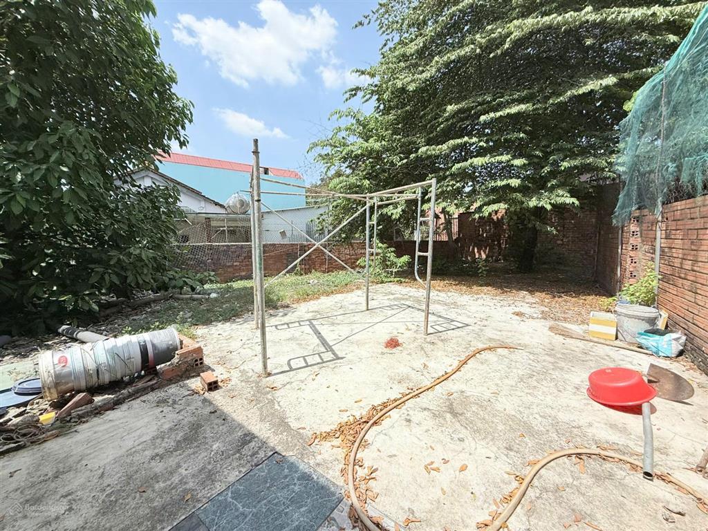 240m2 thổ cư 6,6 tỷ, song hành tt hóc môn chỉ 27 triệu/m2, 1/2 giá thị trường, tiện kho xưởng nhỏ