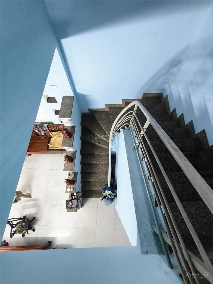 Bán nhà lý thường kiệt, thị trấn hóc môn, dt 5mx12m, 2 tầng đẹp, 60m2, 3,95 tỷ