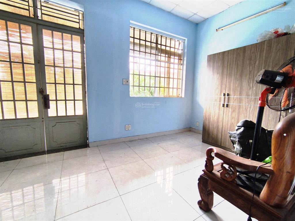 Bán nhà lý thường kiệt, thị trấn hóc môn, dt 5mx12m, 2 tầng đẹp, 60m2, 3,95 tỷ