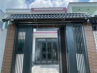 Bán nhà gần uyên hưng, cầu bạch đằng 2, cách kcn nam tân uyên 15p trả trước 400 nhận nhà