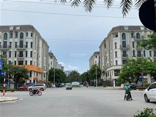 Cho thuê him lam vạn phúc  95m2  7 tầng  mt 6,5m  hoàn thiện đẹp thông sàn, giá 50 triệu/th
