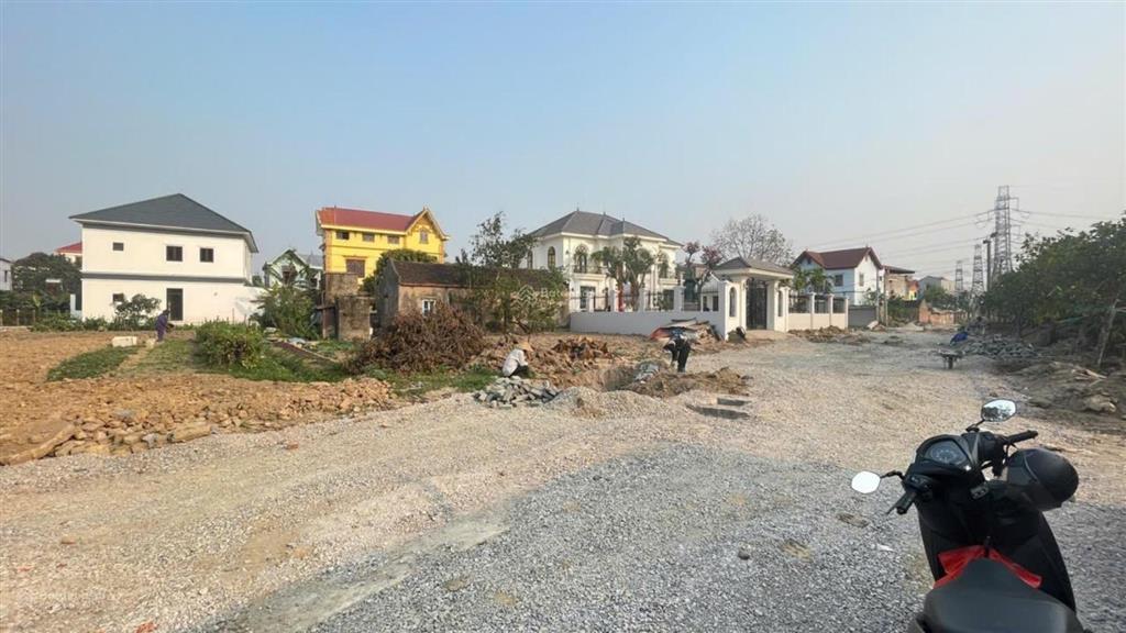 Hoa hậu khu vực, cần bán đất thụy lâm đông anh, đường 10m, hàng xóm giàu có, giá 4 tỷ 9
