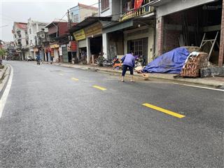 Hiếm! 3tỷ5 đất trục chính kinh doanh, ô tô tránh, không lỗi, hàng xóm giàu có