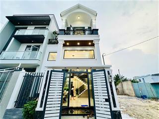 Nhà 3 tầng đông thạnh 8, dt 81m2, sổ hồng riêng, đường nhựa 8m, chỉ 5.7 tỷ