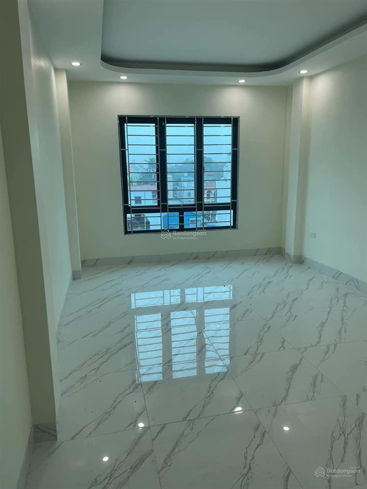 Bán gấp 4.3 tỷ nhà tả thanh oai (đại thanh). gần trường c1.2.3 dt 41m2, 5 tầng. 0968 398 ***