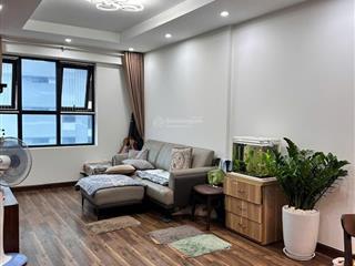 Bán căn 2 phòng ngủ tầng trung vị trí đẹp tòa s goldmark