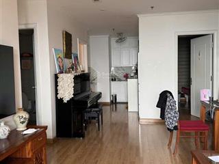 Bán căn 3 p.ngủ sáng 103 m2  royal city