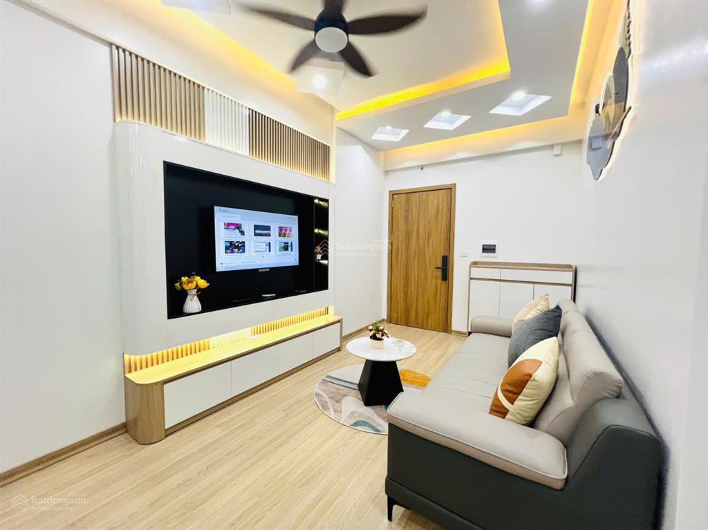 Bán căn 2 ngủ cc vp5 bán đảo linh đàm, hoàng mai, hà nội, sổ đỏ, đầy đủ nội thất, nhận nhà ở ngay