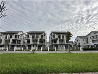 Số lượng có hạn biệt thự ven sông tự nhiên chuẩn mực singapore