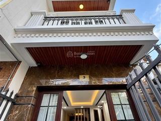 Nhà đẹp xuân phương 10m ô tô  ngõ thông  lô góc  full nội thất  6.95tỷ.