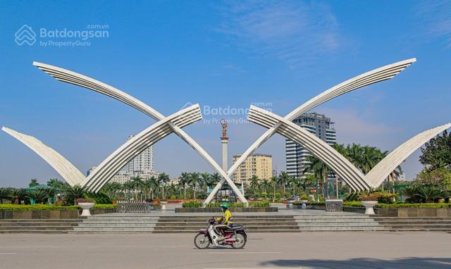 Xuân đỉnh 118m, rộng 6.7 mặt tiền lớn, ô tô lùi cửa, hợp xây ccmn giá đầu tư.