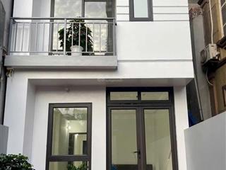 Nhà phố thượng thanh rất mới, đẹp và rộng 71m x 3 tầng  8.9 tỷ có bớt