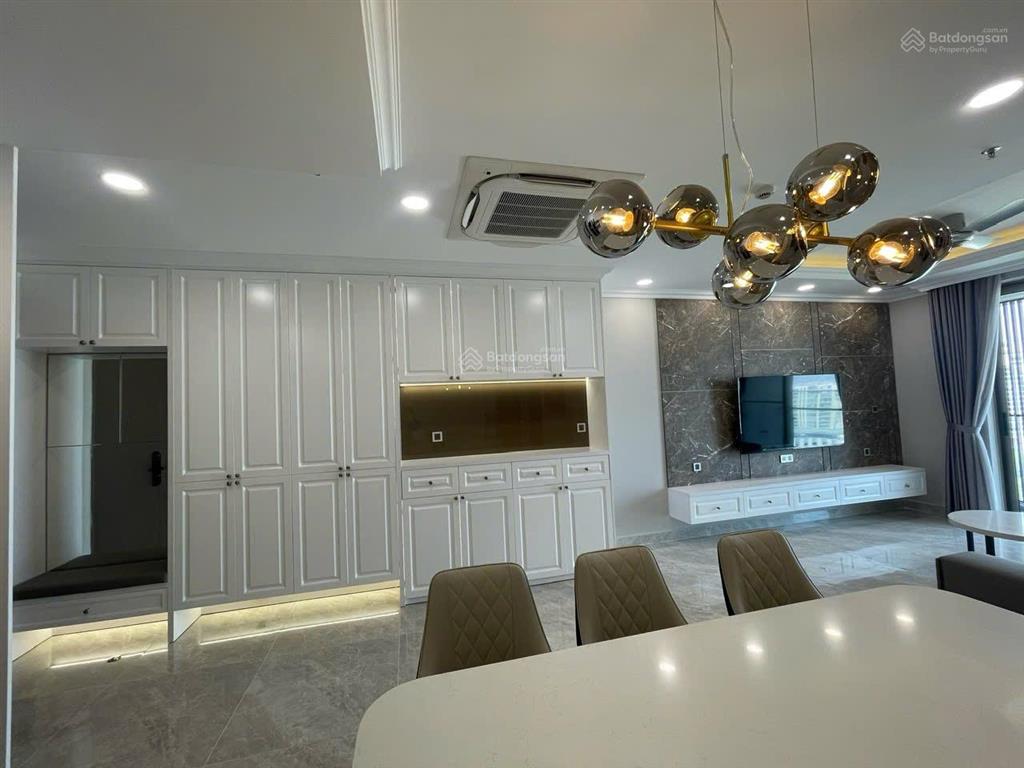 Cho thuê midtown m8 3pn, căn góc, 135m2, giá 50tr/tháng, nhà full nội thất cao cấp.  0914 358 ***