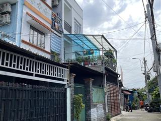 Quá rẻ nhà 2 tầng ô tô ngủ trong nhà đường nhựa 4m 1 trục ra đình phong phú giá chào 4 tỷ 3