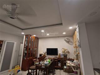 11 tỷ 500 ngộp giảm chào 2.6 tỷ còn 8 tỷ 900  nhà xây 4 tầng  thang máy hoàn công chuẩn chỉnh