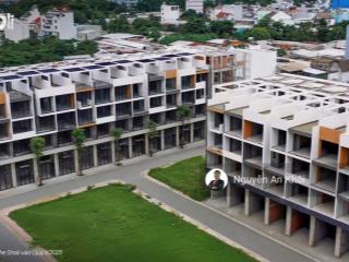 Nhà phố sholi shophouse  mặt tiền đường an dương vương  gh cđt, chiết khấu 8% tặng thang máy
