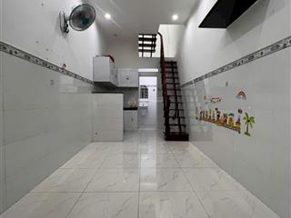 Hh 1% nhờ dẫn dùm nhà hoàng bật đạt tân bình dt 3x7m 1 lầu