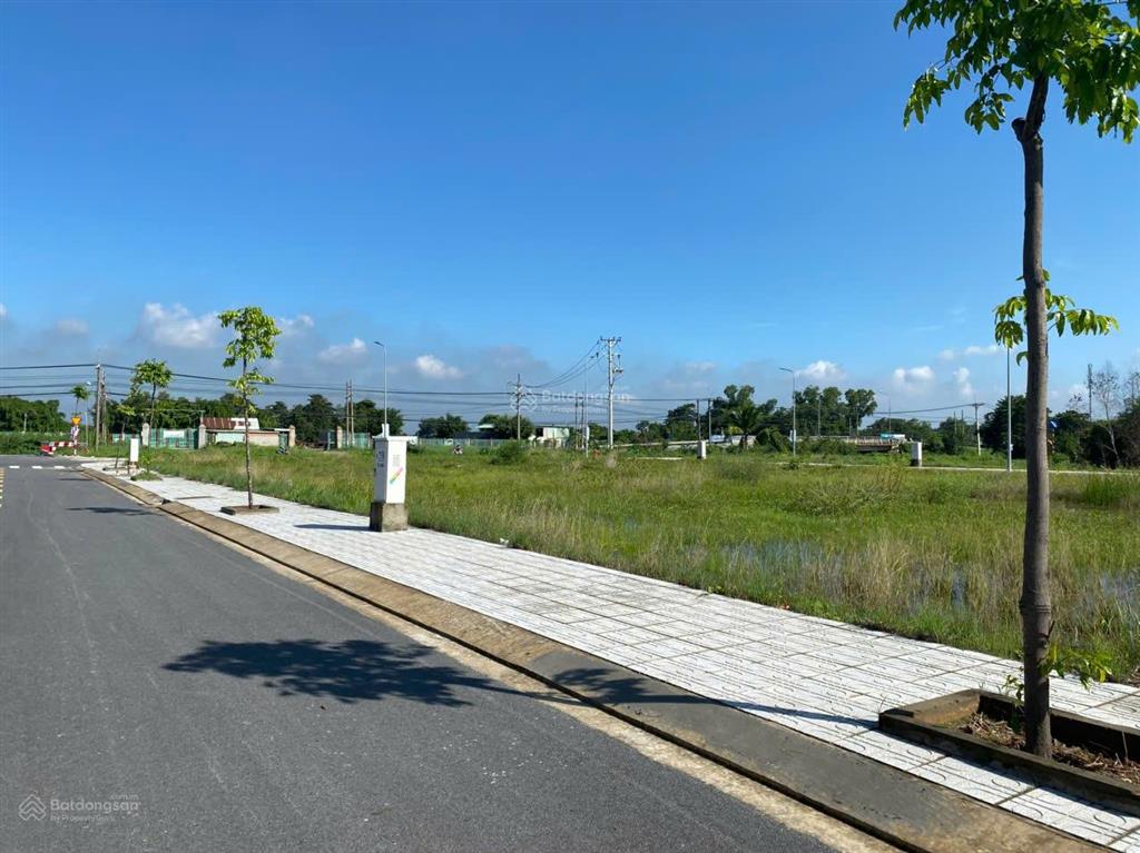 Bán đất khu dân cư river town  ngay nút giao vòng xoay vành đai 3  shr  ngay mặt tiền tỉnh lộ 15