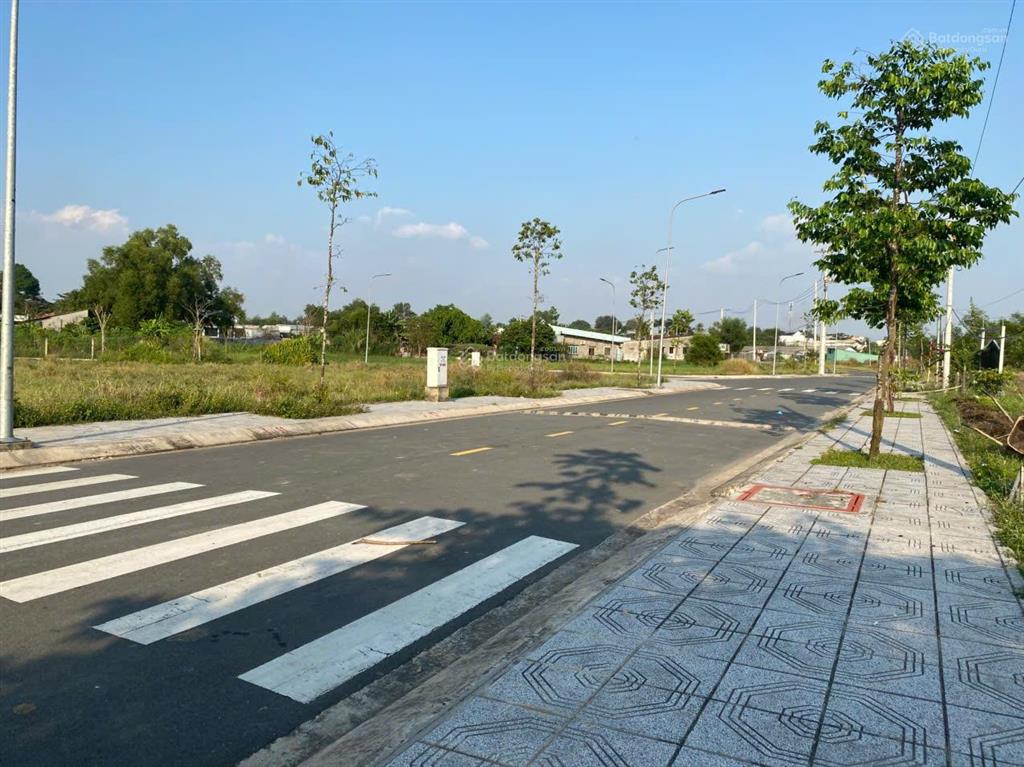 1,7 tỷ/ nền 85m2 (giá 100%)  sổ hồng riêng  tặng gpxd  vị trí đắc địa liền kề hóc môn