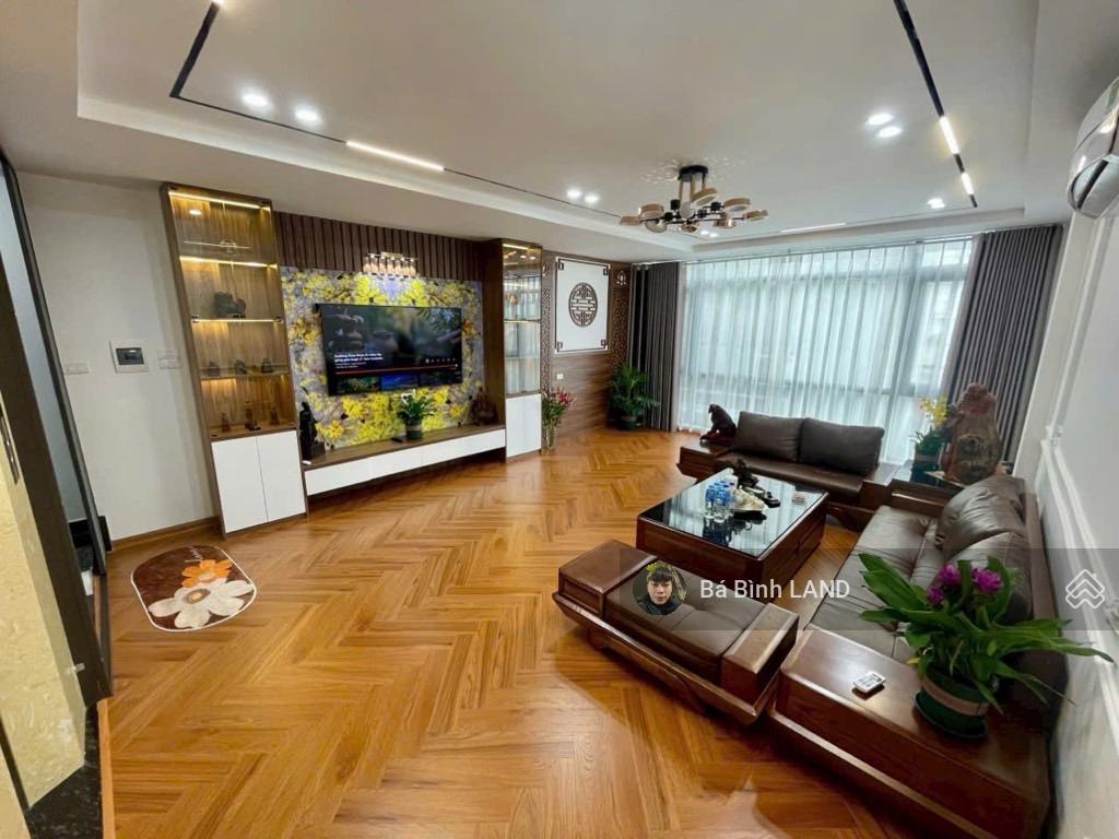 Chính chủ bán nhà đẹp ngọc lâm  mặt tiền siêu rộng  ô tô ngủ trong nhà  thang máy full nội thất