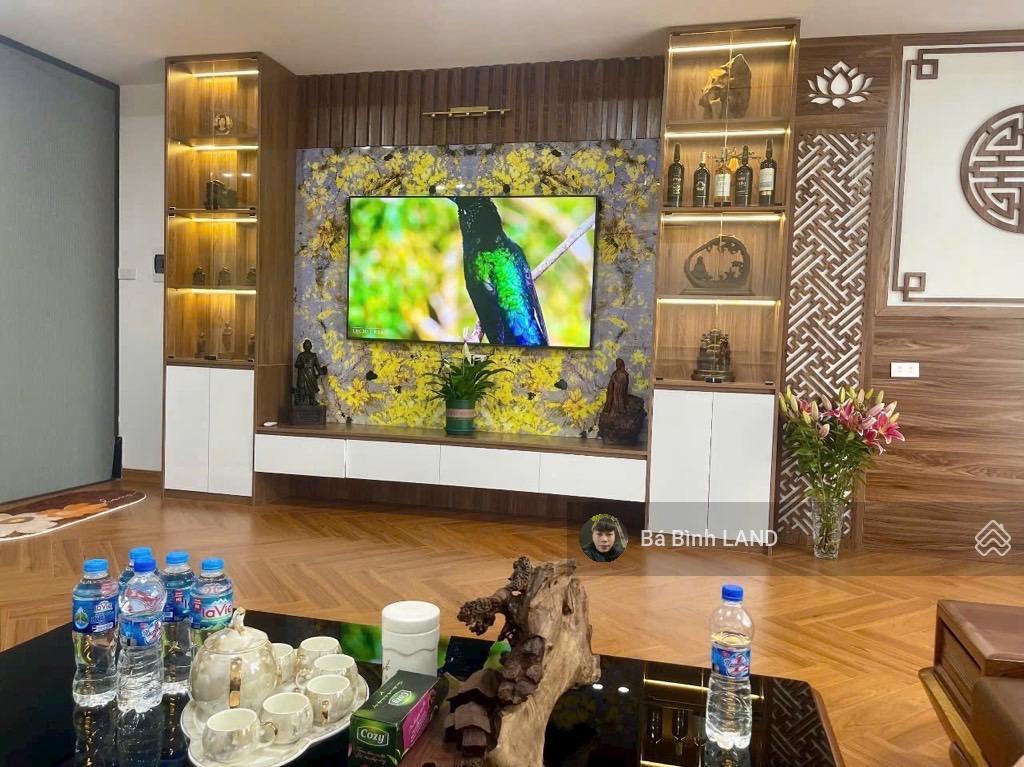 Chính chủ bán nhà đẹp ngọc lâm  mặt tiền siêu rộng  ô tô ngủ trong nhà  thang máy full nội thất