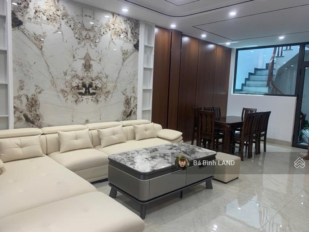 Chính chủ bán nhà đẹp ngọc lâm  mặt tiền siêu rộng  ô tô ngủ trong nhà  thang máy full nội thất