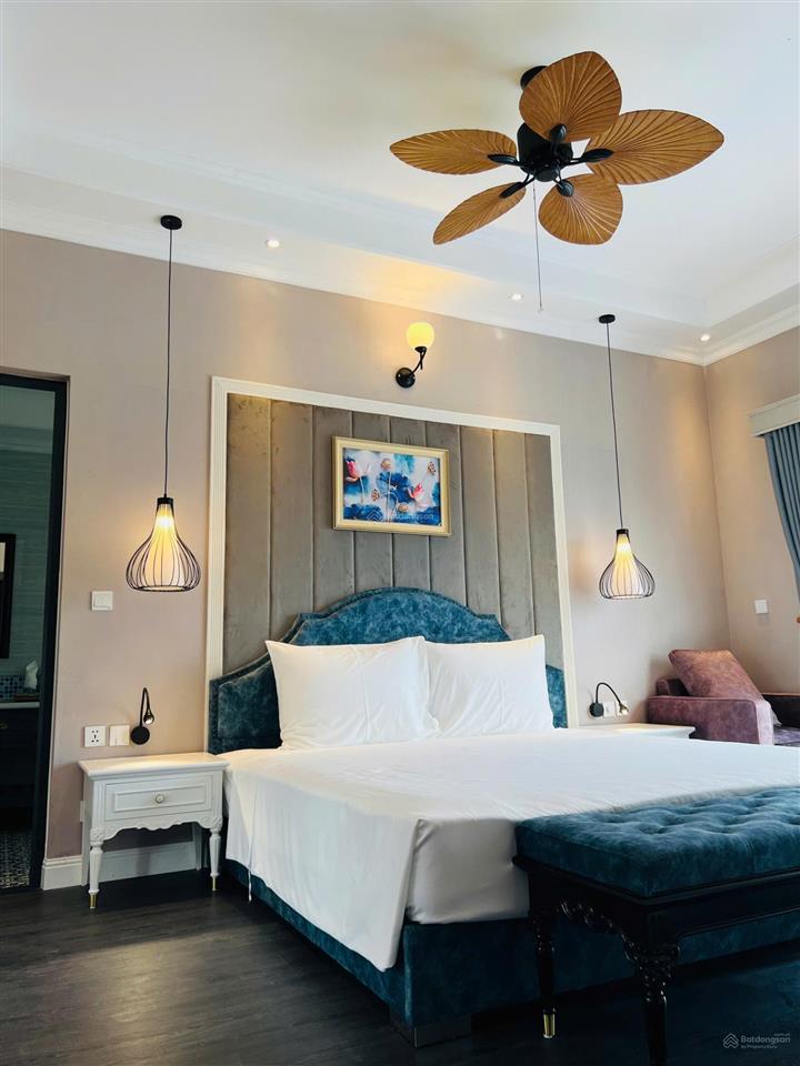 Tôi cần bán gấp biệt thự vườn vua resort,đông trung,thanh thủy bt8.x, bàn giao full nội thất 6,8 tỷ