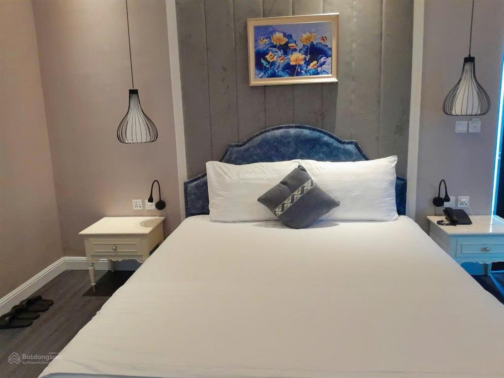 Tôi cần bán gấp biệt thự vườn vua resort,đông trung,thanh thủy bt8.x, bàn giao full nội thất 6,8 tỷ