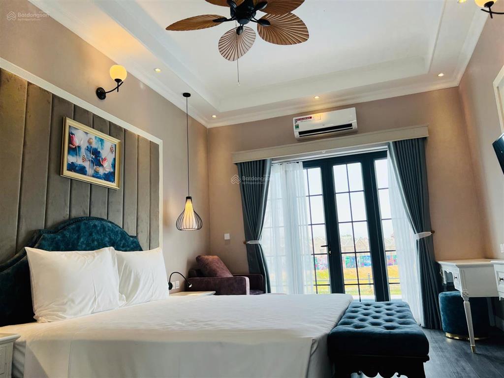 Tôi cần bán gấp biệt thự vườn vua resort,đông trung,thanh thủy bt8.x, bàn giao full nội thất 6,8 tỷ