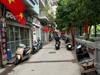 Bán nhà 5 tầng 29m2 có thang máy + tặng nhà 5 tầng 10m2 tại ngõ 158 ngọc hà, ba đình 8,5 tỷ