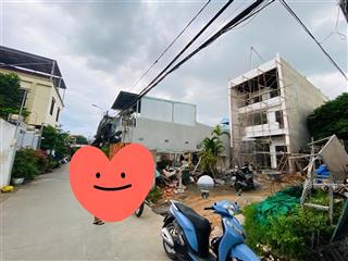 Nhà mt đ. đỗ thế diên 2t ngang 7m 213m cạnh chợ, giáo xứ long thạnh mỹ chỉ 12.x tỷ, cạnh vinhome q9