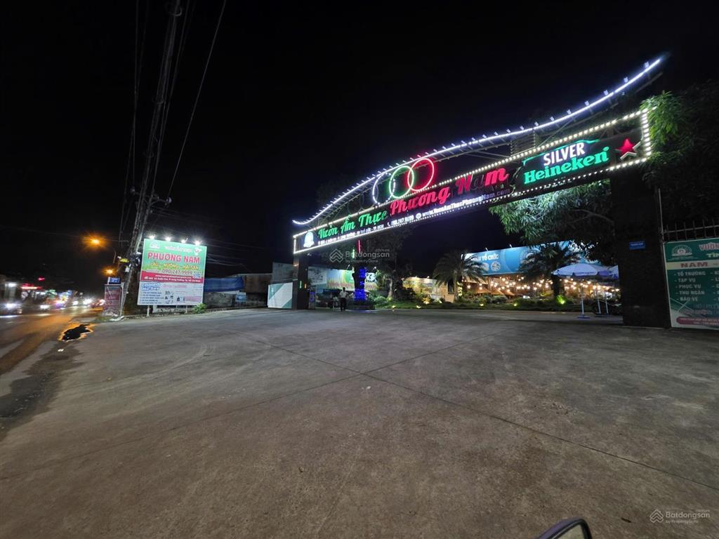 Nhà mt lã xuân oai, dt 285m2, giá 21.x tỷ gần ngã 3 lò lu  lã xuân oai, khu công nghệ cao q9