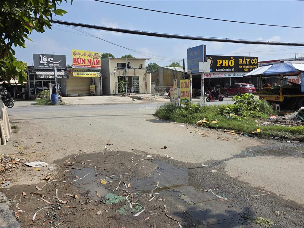 Nhà mt lã xuân oai, dt 285m2, giá 21.x tỷ gần ngã 3 lò lu  lã xuân oai, khu công nghệ cao q9