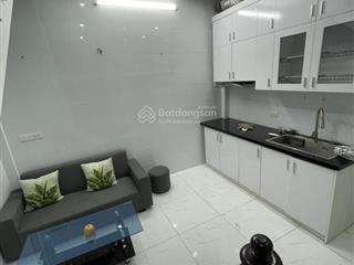 Bán nhà đại la 25m2, mặt ngõ, lô góc, ngõ thông, vị trí trung tâm