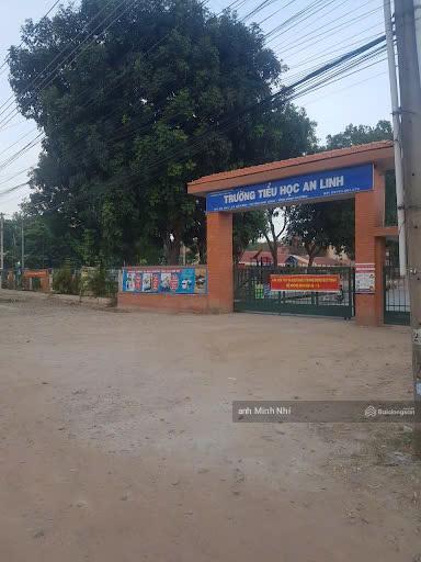 Đất gần trường tiểu học đi vào dt 2873m2 giá 790tr mua công liền