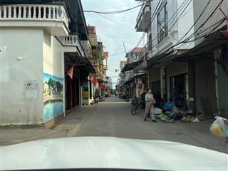 Gần trục tây thăng long, gần đường chính 417