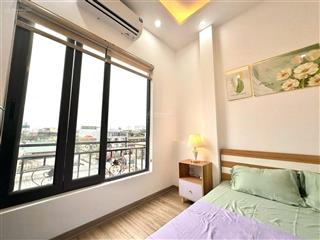 Bán gấp ccmn phố giáp bát. dt61m2x6t. thang máy. full đồ. 3 thoáng. 10m ra ô tô tránh, dt 55tr/th.