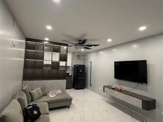 Nhà phố hiếm gần trung tâm sổ vuông vắn