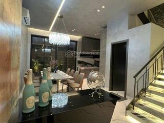 Chủ bán gấp biệt thự mỹ giang, phú mỹ hưng  rẻ & đẹp nhất khu  7x18m chỉ 39 tỷ  0971 918 ***