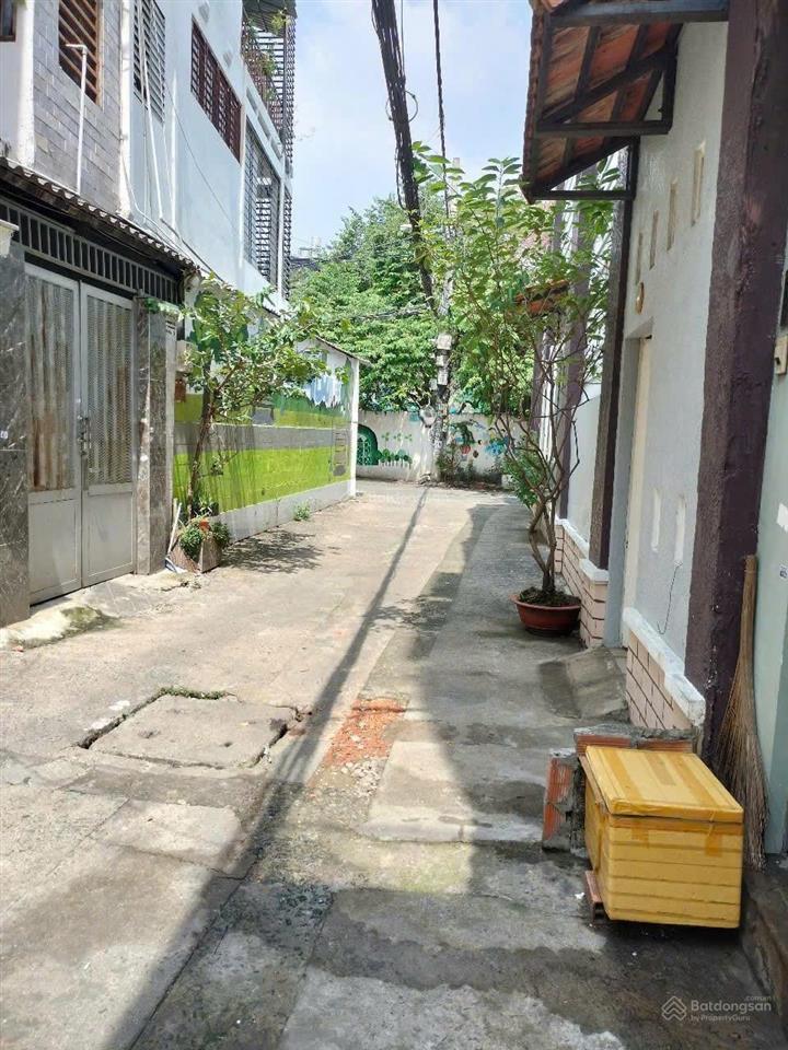 Bán nhà cũ (5x10m) điện biên phủ  nguyễn gia trí bình thạnh gần hutech xây mới 6 tầng. gía 7tỷ5