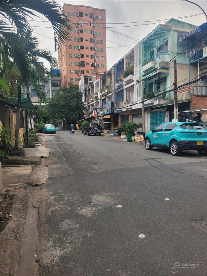 Hàng hiếm  mt con rạch xuyên tâm  bán đất tặng nhà