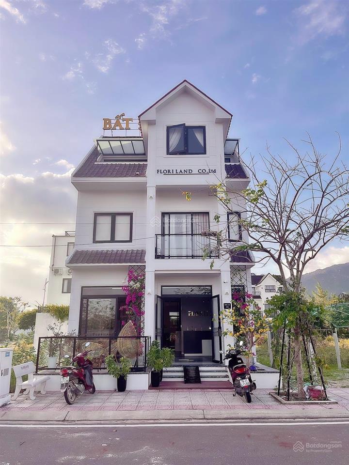 Đất nền 126m2 sau dãy mặt tiền nguyễn tất thành tại golden bay