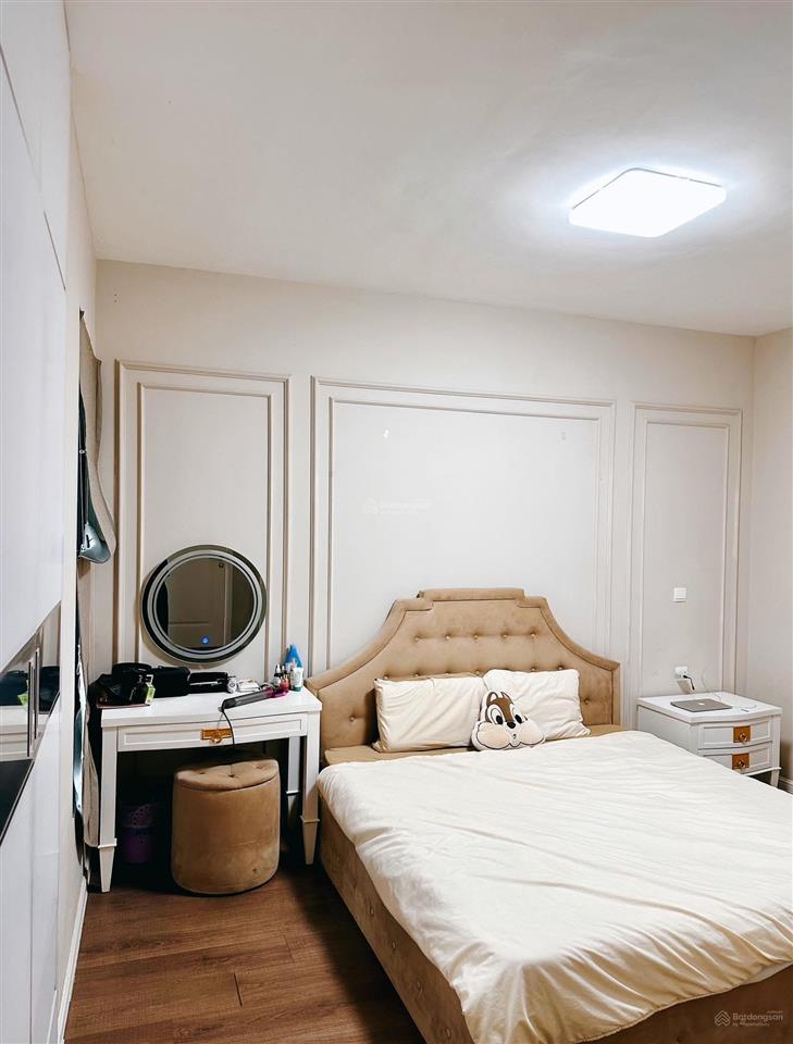 Chính chủ bán chcc helios 75 tam trinh view thoáng. dt 68m2, 2n + 2wc.  em sim 0917 208 ***