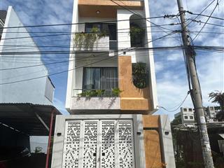 Chủ dời công tác về tphcm nên cần bán nhanh nhà phú thạnh 10