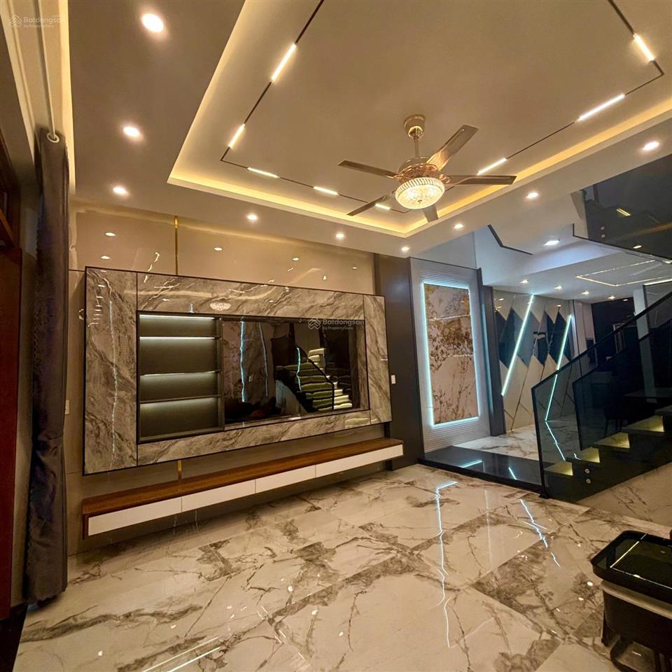 Bán nhà 3 tầng hiện đại gần cầu nguyễn tri phương sau lưng võ chí công ,hoà xuân đà nẵng