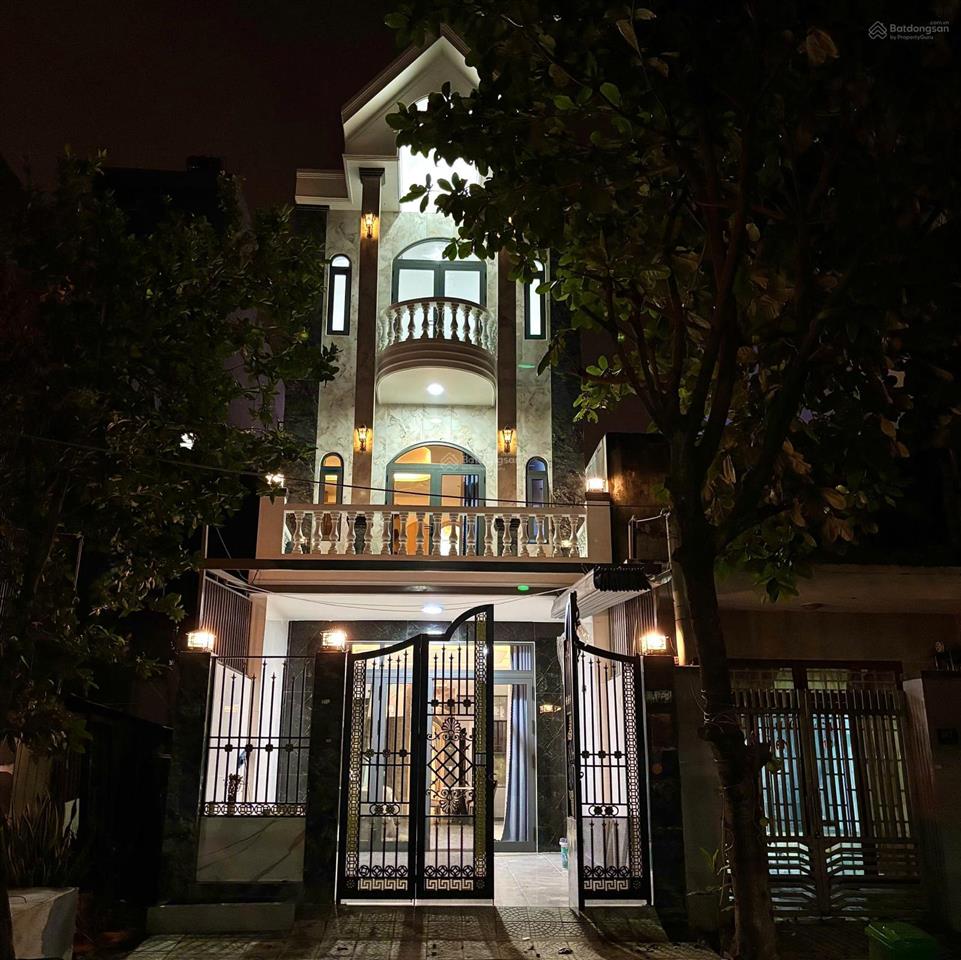 Hót !! sót 1 biệt thự mini hiếm sau lưng phạm hùng mới , dòng tiền cho thuê 20 tr hoà xuân