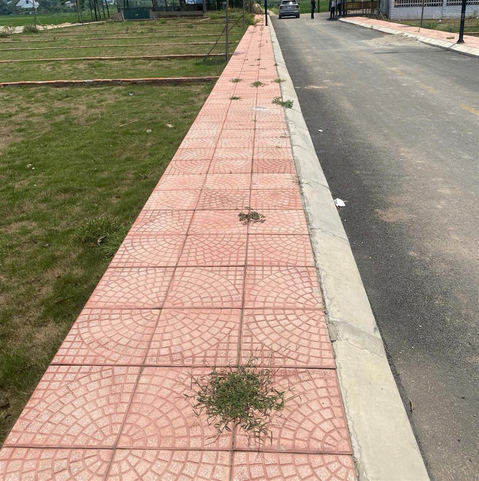 Thị trấn xuân mai , 2.2 tỷ oto tránh 200m ra ql6